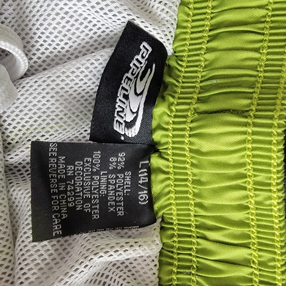 Kids board shorts - Picture 3 of 3